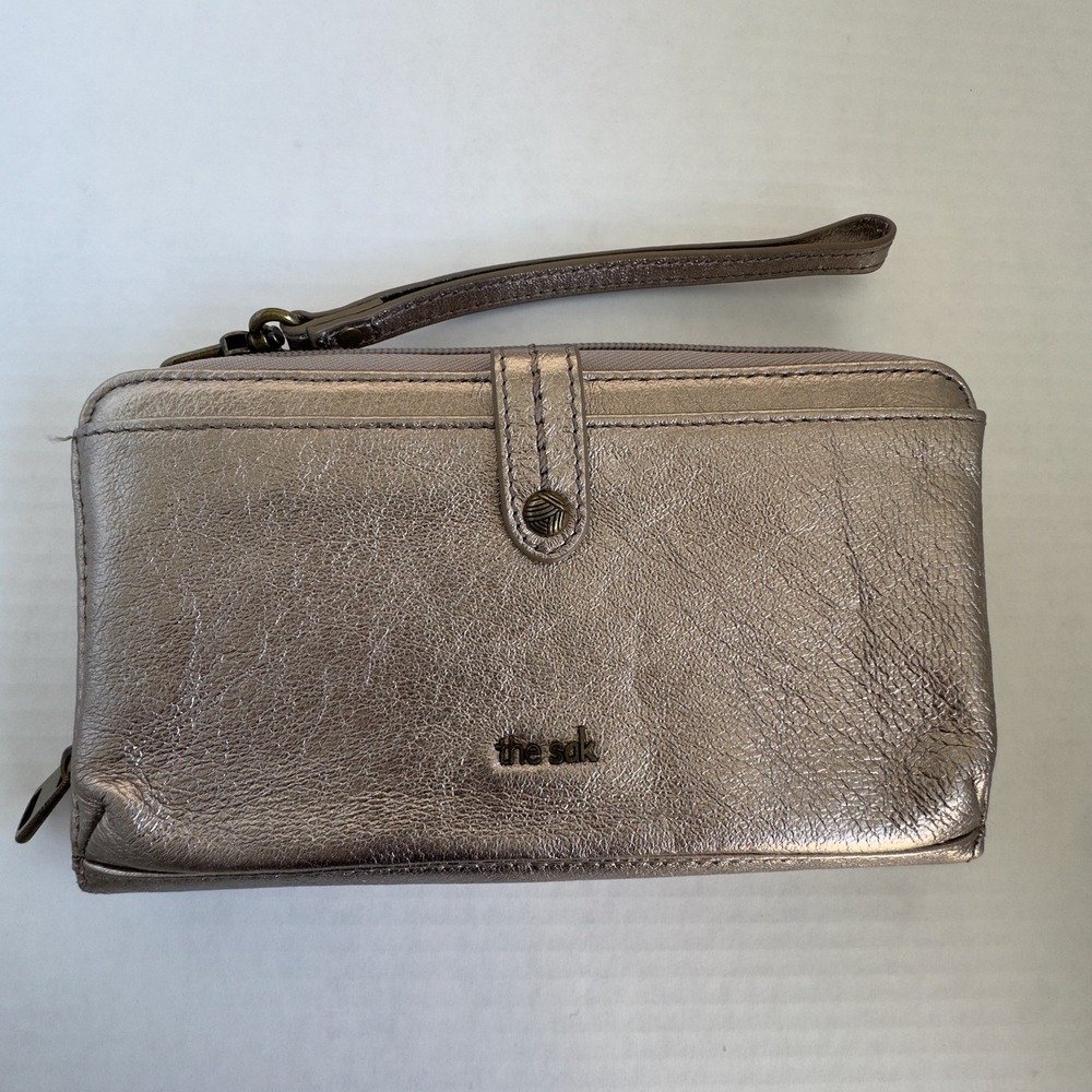 The Sak Wallet Metallic Pewter Leather Wristlet Boho Chic Minimalist OS